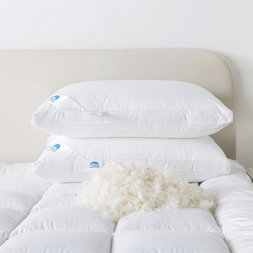 مخدة ريش طبيعي - سعر 200 ريال